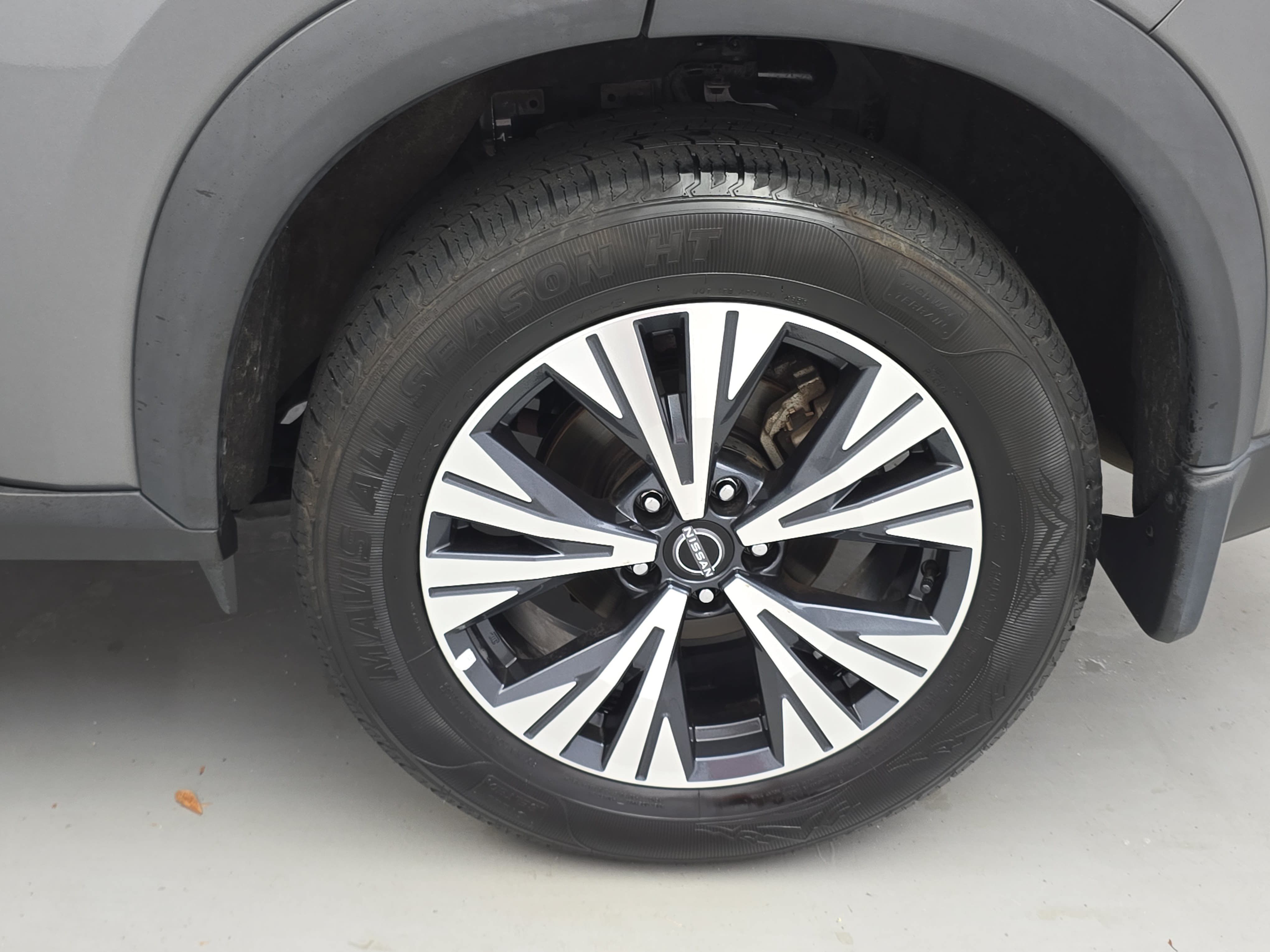 Certified 2023 Nissan Rogue SV w/ SV Premium B Package AWD/4WD image 33