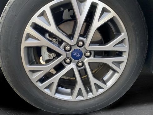 Used 2022 Ford Escape SEL image 31