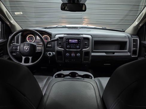Used 2018 RAM 2500 Tradesman w/ Chrome Appearance Group AWD/4WD image 13