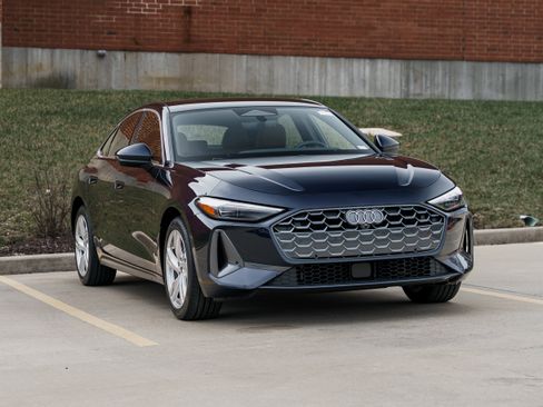 Used 2025 Audi A5 2.0T Premium w/ Convenience Package image 2