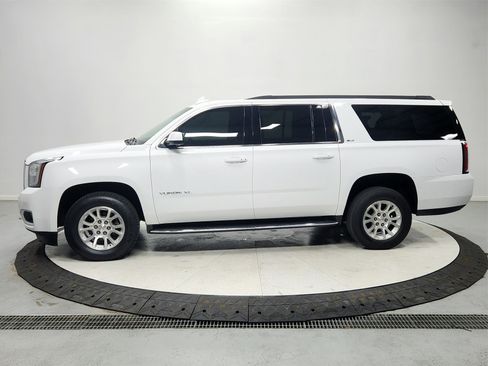 Used 2019 GMC Yukon XL SLT w/ Open Road Package image 4