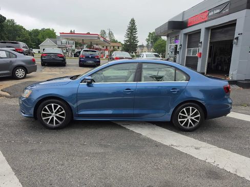 Used 2018 Volkswagen Jetta SE FWD image 8