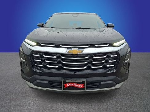 Used 2025 Chevrolet Equinox LT AWD/4WD image 2