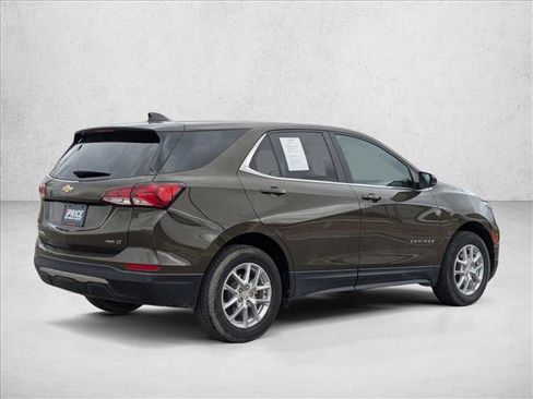 Used 2023 Chevrolet Equinox LT image 5
