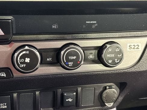 Used 2021 Toyota Tacoma SR image 25
