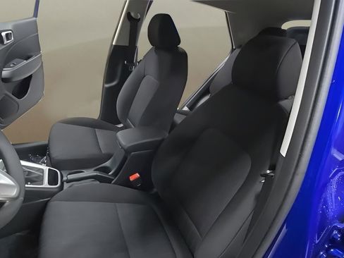 New 2026 Hyundai Venue SE image 13