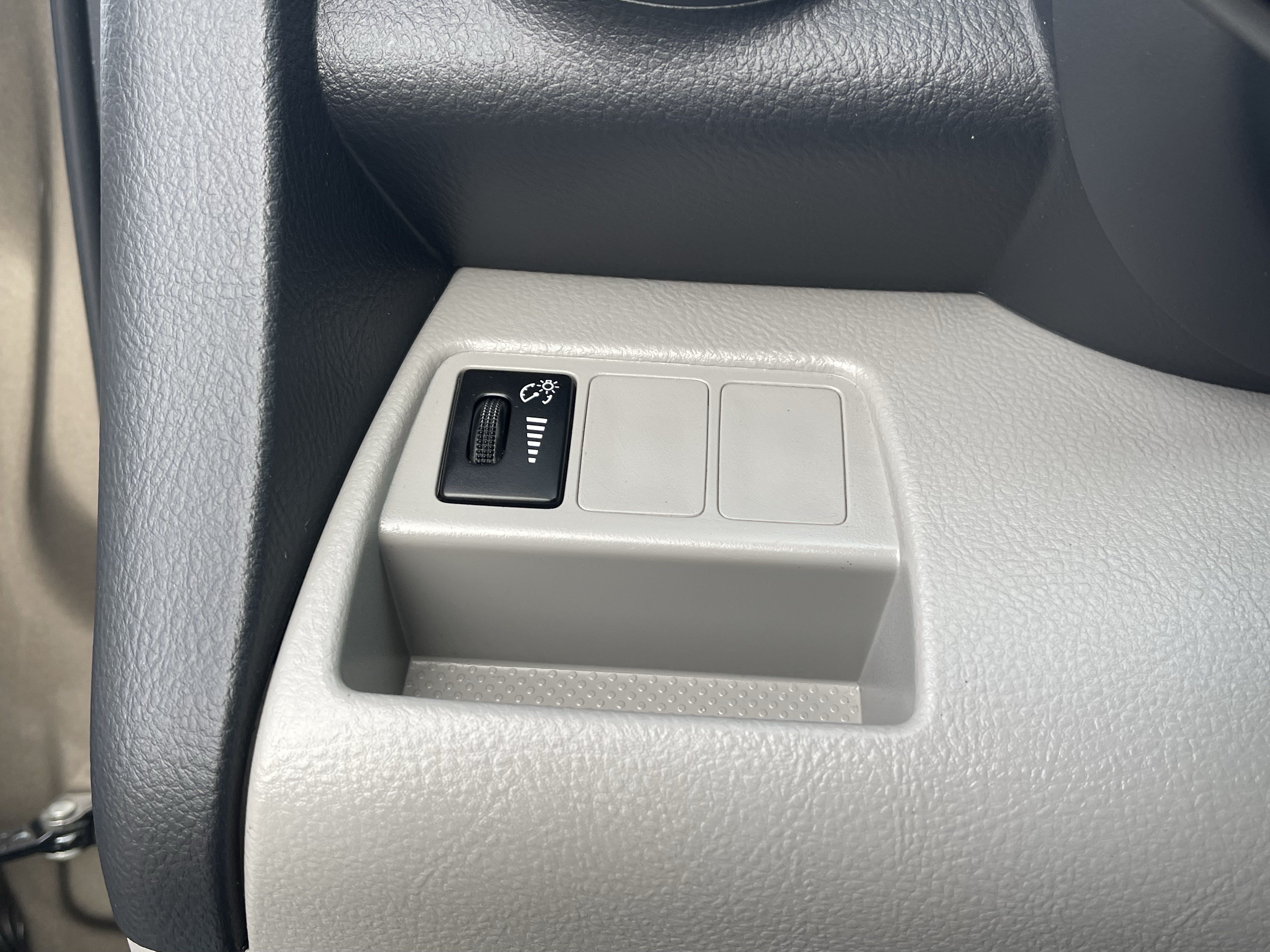 Used 2012 Toyota RAV4 4WD w/ Value Pkg image 25