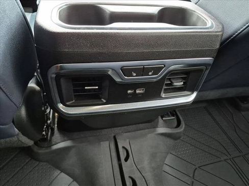 Used 2022 Chevrolet Silverado 1500 High Country w/ High Country Premium Package AWD/4WD image 17