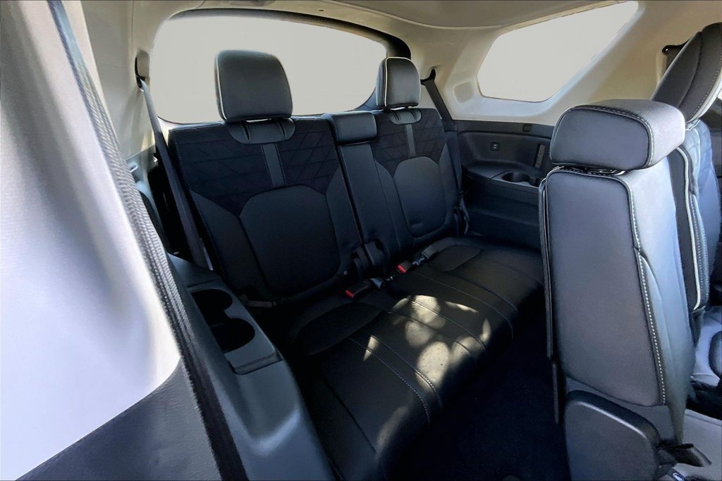 Used 2026 Honda Pilot Elite image 18