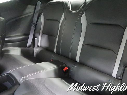 Used 2017 Chevrolet Camaro SS RWD image 37