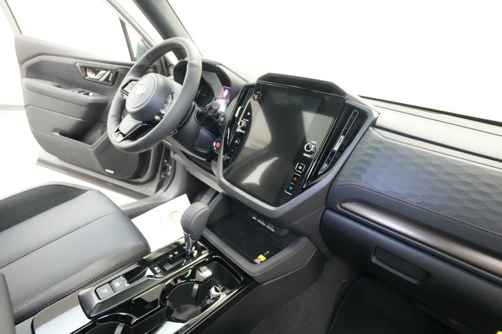 Used 2026 Subaru Forester Touring AWD/4WD image 35