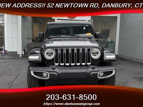 Used 2021 Jeep Wrangler Unlimited Sahara w/ Cold Weather Group AWD/4WD image 8