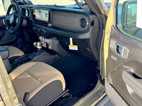 New 2026 Jeep Gladiator Willys image 26