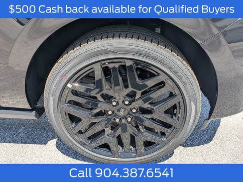 New 2026 Ford Expedition Max Platinum w/ Stealth Performance Package AWD/4WD image 11