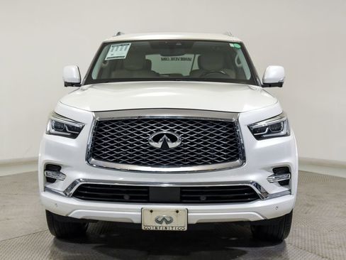 Used 2018 INFINITI QX80 2WD w/ Driver Assistance Package image 2