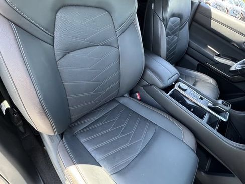 Used 2024 Nissan Pathfinder Platinum w/ Cargo Package AWD/4WD image 31