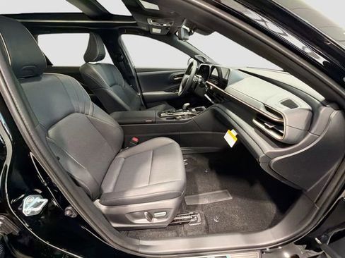 New 2026 Toyota Crown Signia AWD/4WD image 22