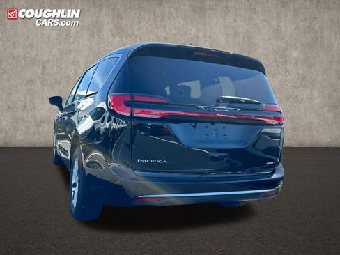 New 2027 Chrysler Pacifica Select AWD/4WD image 4