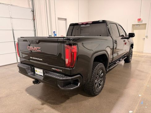 Used 2024 GMC Sierra 1500 AT4X image 5
