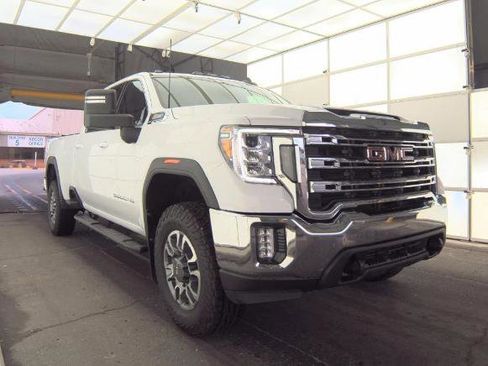 Used 2023 GMC Sierra 3500 SLE image 3
