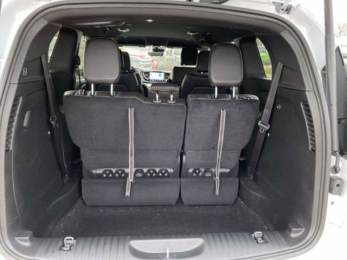 New 2026 Chrysler Voyager LX image 5