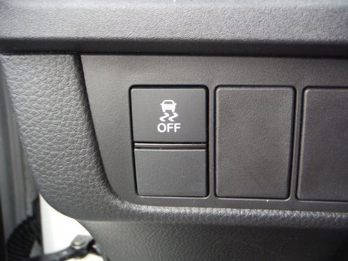 Used 2023 Honda CR-V LX image 12