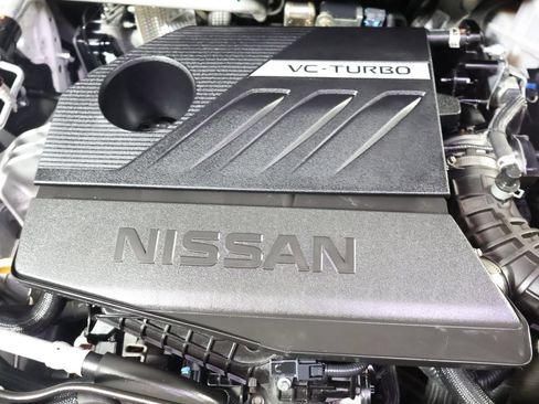 Used 2022 Nissan Rogue S AWD/4WD image 23