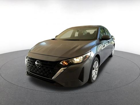 Used 2025 Nissan Sentra S image 7