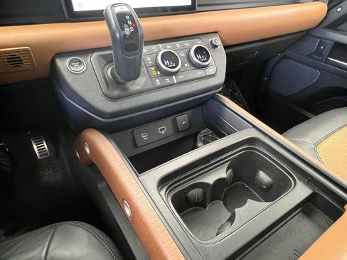 Used 2021 Land Rover Defender 110 X image 11