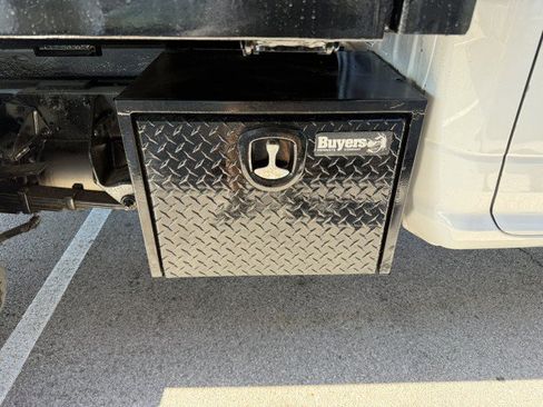 Used 2015 RAM 5500 4x4 Crew Cab image 16