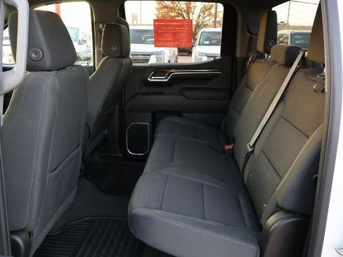 Used 2022 Chevrolet Silverado 1500 LT image 14