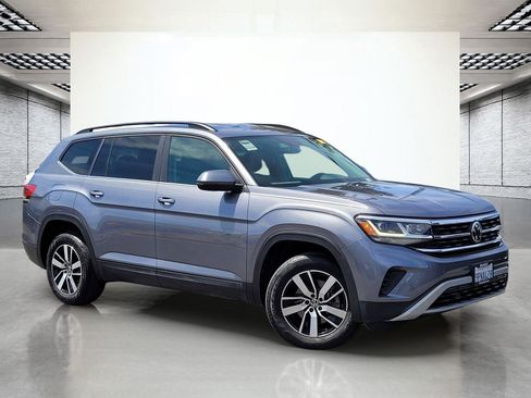 Used 2021 Volkswagen Atlas SE FWD image 2