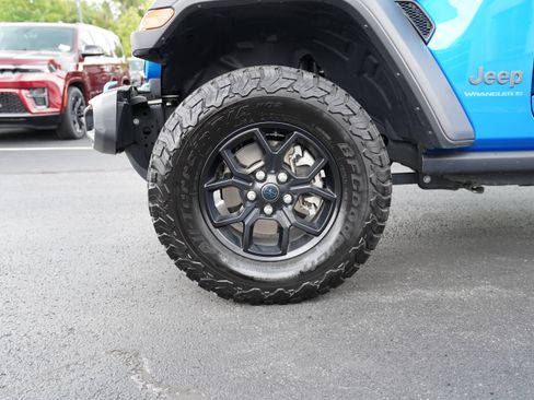 Used 2024 Jeep Wrangler Unlimited AWD/4WD image 14