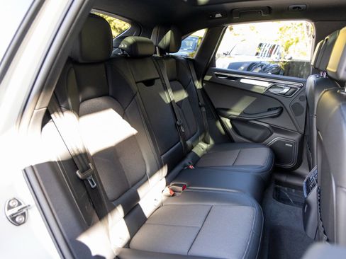 New 2026 Porsche Macan AWD/4WD image 48