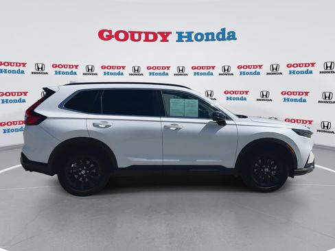 Certified 2025 Honda CR-V Sport image 9