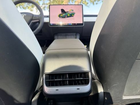 Used 2023 Tesla Model 3 Standard Range RWD image 24