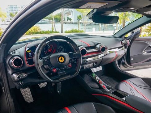 Used 2020 Ferrari 812 Superfast RWD image 57