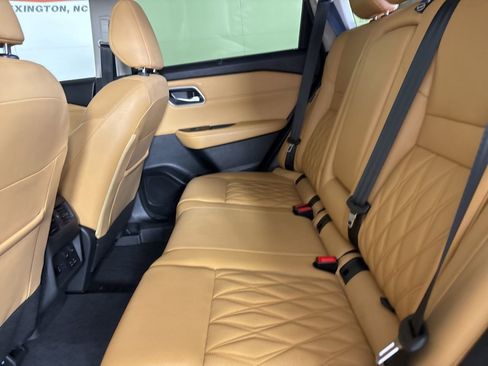 Used 2023 Nissan Rogue Platinum w/ Platinum Premium Package image 25