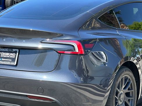 Used 2025 Tesla Model 3 Long Range RWD image 8