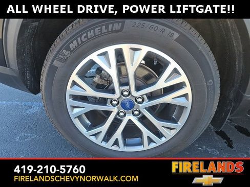 Used 2022 Ford Escape SEL w/ Technology Package image 8