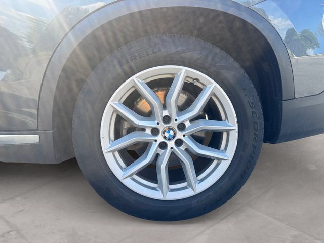 Used 2019 BMW X5 xDrive40i w/ Premium Package 2 AWD/4WD image 14