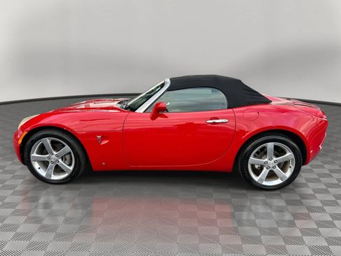 Used 2006 Pontiac Solstice w/ Premium Package image 6