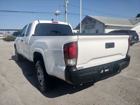 Used 2020 Toyota Tacoma SR RWD image 5