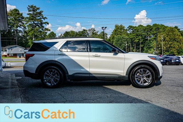 Used 2023 Ford Explorer XLT w/ Equipment Group 202A RWD image 10
