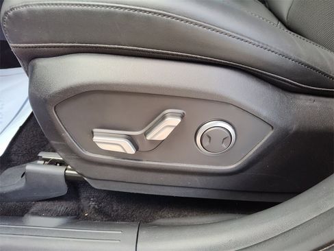 Used 2024 Hyundai Santa Fe SEL image 25