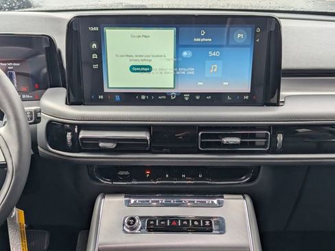 New 2026 Lincoln Aviator 2WD w/ Jet Appearance Package image 16