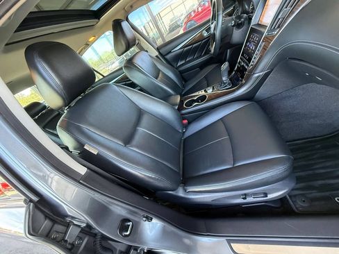 Used 2018 INFINITI Q50 Luxe w/ Essential Package (3.0T Luxe) AWD/4WD image 14