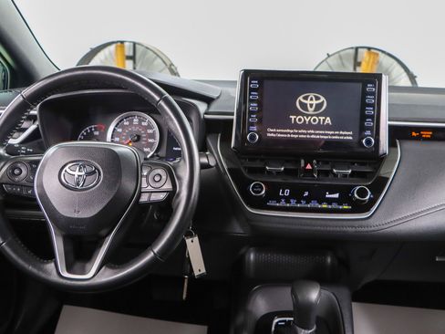 Used 2020 Toyota Corolla SE FWD image 17