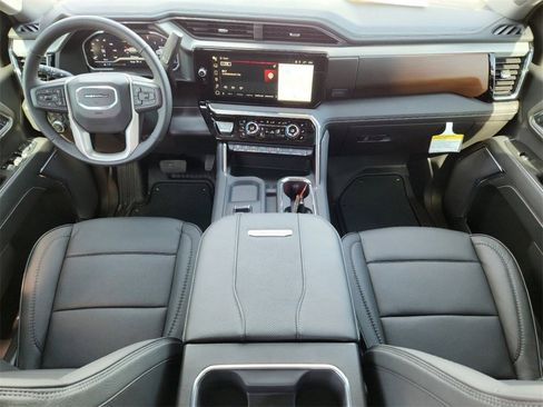 New 2025 GMC Sierra 2500 Denali w/ Technology Package image 21