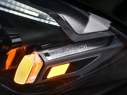 Used 2022 Mercedes-Benz S 500 4MATIC image 90